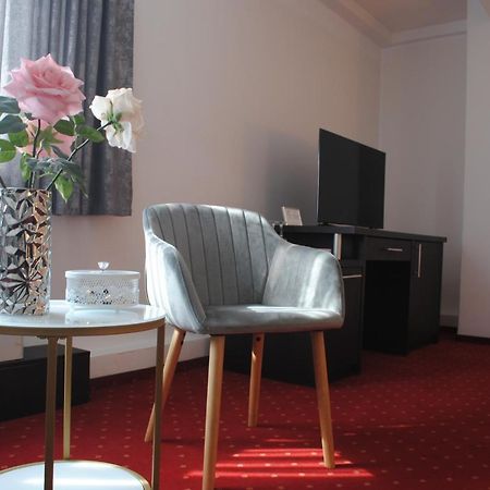 Hotel Corona Drobeta Turnu Severin Eksteriør billede