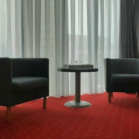 Hotel Corona Drobeta Turnu Severin Eksteriør billede