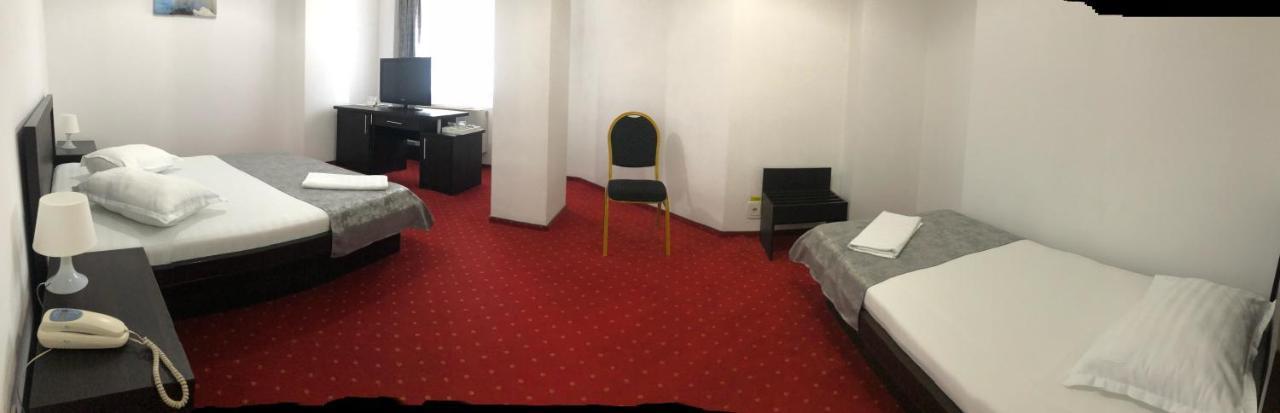 Hotel Corona Drobeta Turnu Severin Eksteriør billede
