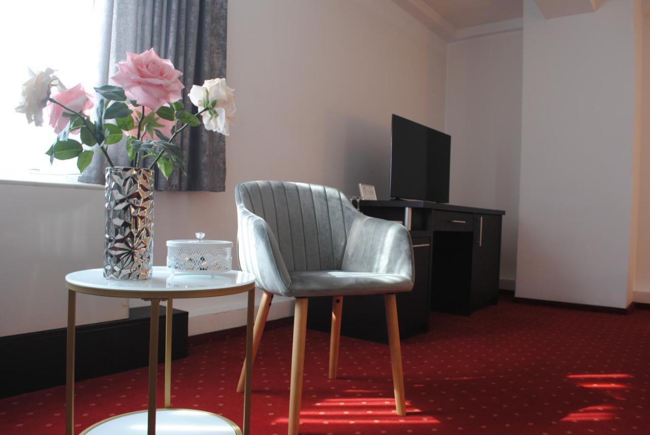 Hotel Corona Drobeta Turnu Severin Eksteriør billede
