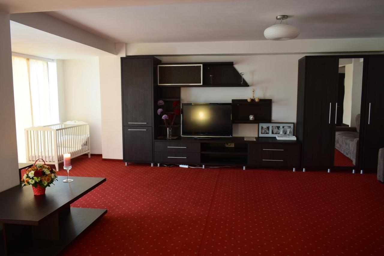 Hotel Corona Drobeta Turnu Severin Eksteriør billede